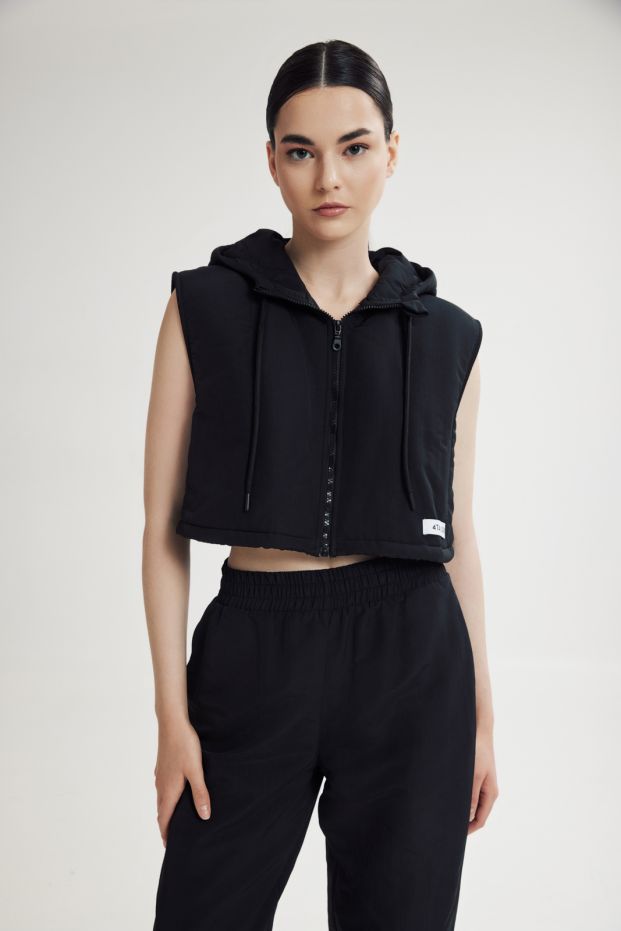 Katie Cropped Puffer Black